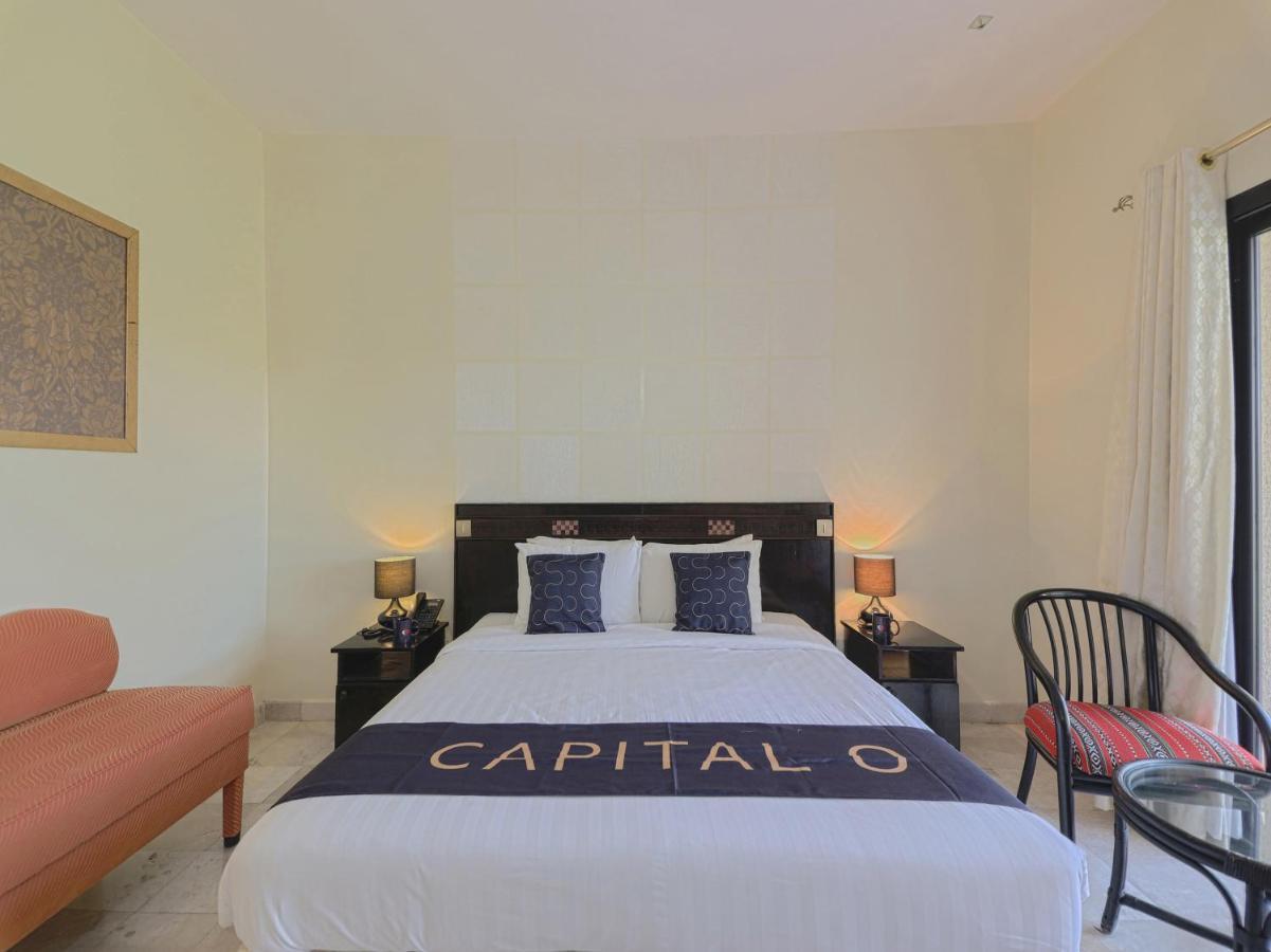 Capital O133 Al Sawadi Beach Resort & Spa 巴尔卡 外观 照片