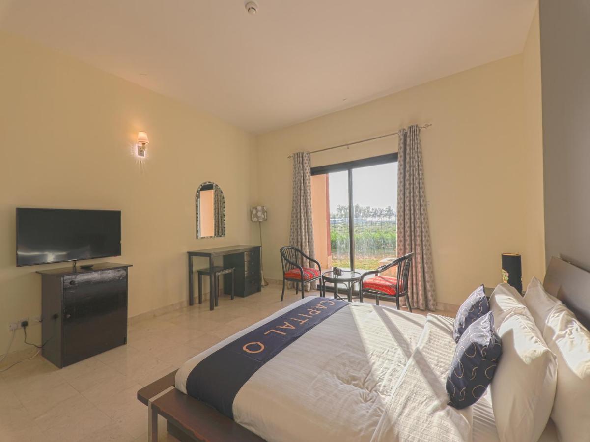 Capital O133 Al Sawadi Beach Resort & Spa 巴尔卡 外观 照片