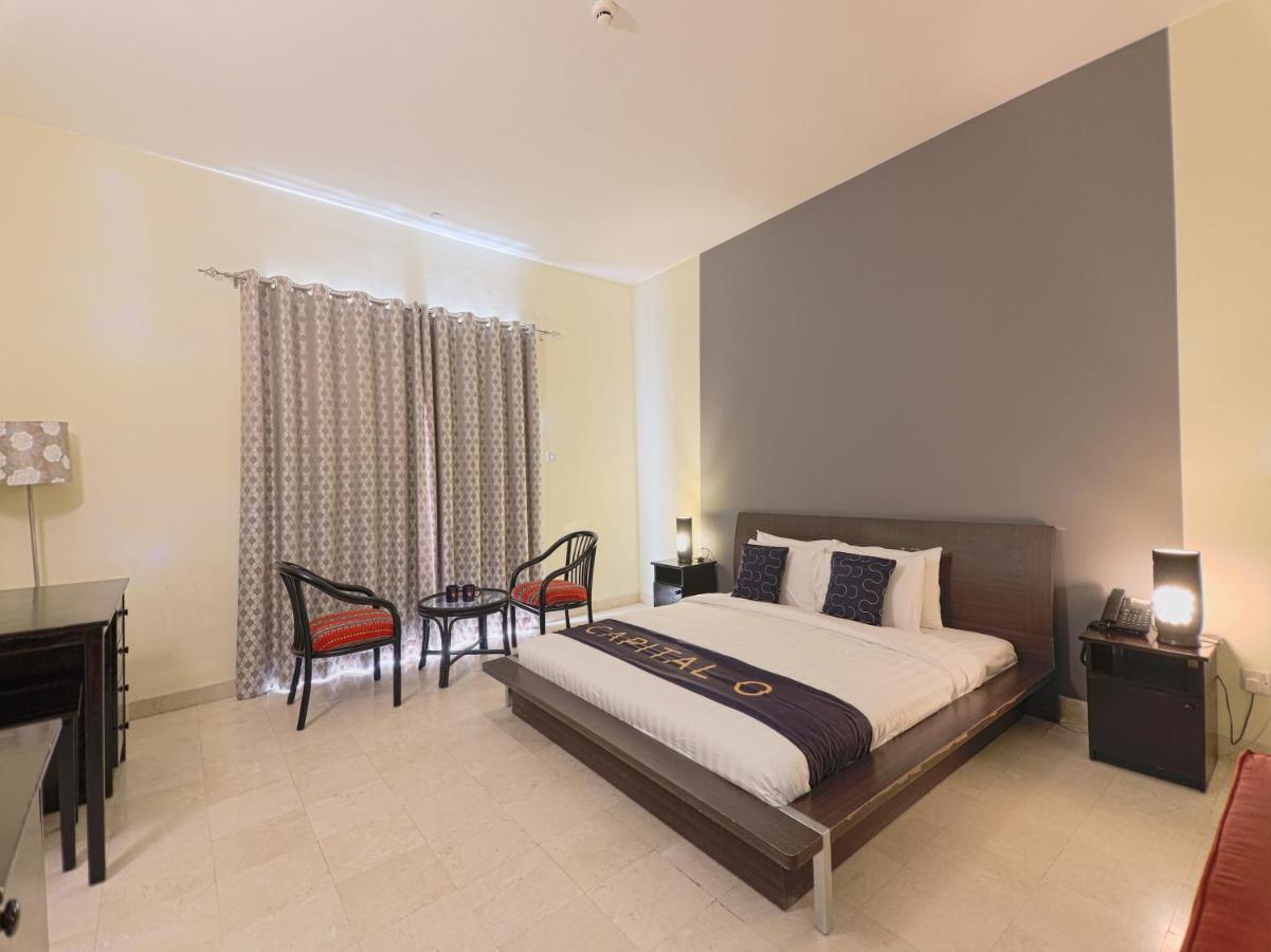 Capital O133 Al Sawadi Beach Resort & Spa 巴尔卡 外观 照片