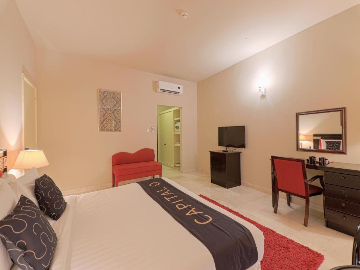 Capital O133 Al Sawadi Beach Resort & Spa 巴尔卡 外观 照片